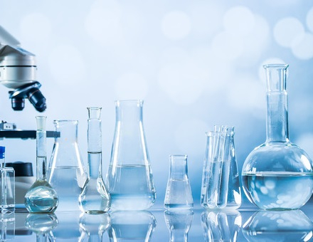 Lab Reagents & Samples；