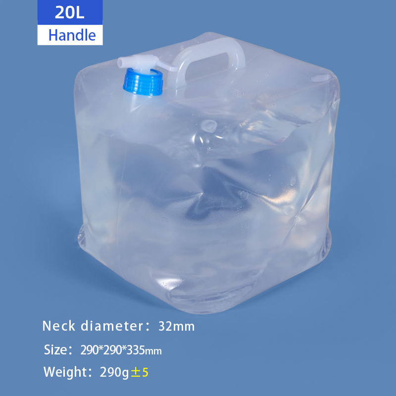 Collapsible water container with tap