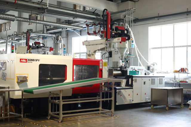 High Speed Injection Molding System