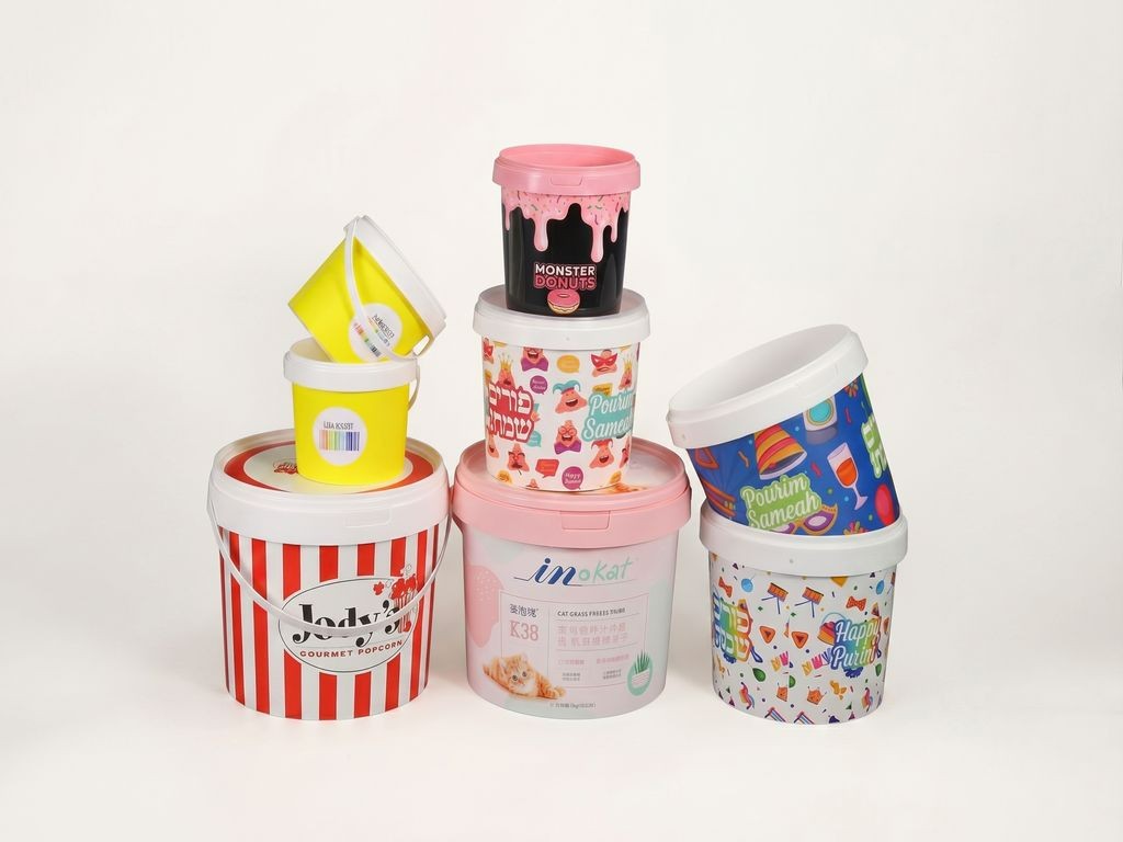 OEM plastic bucket with in-mold label.jpg