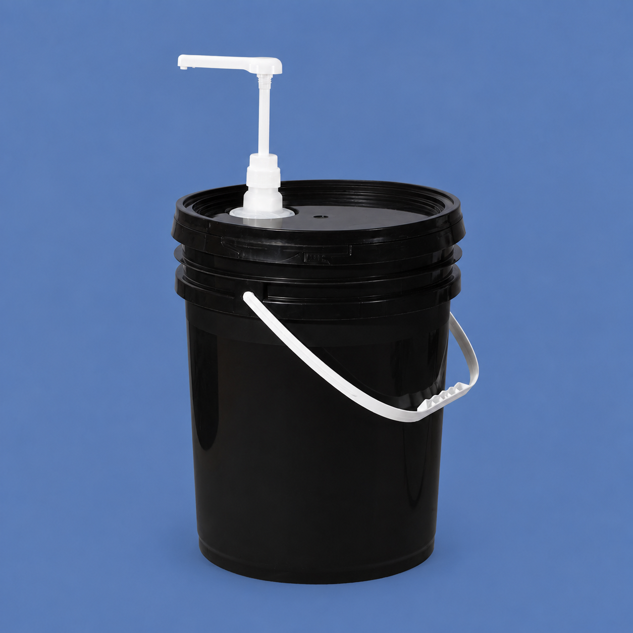 5 Gallon Plastic Bucket with Pump Lid 