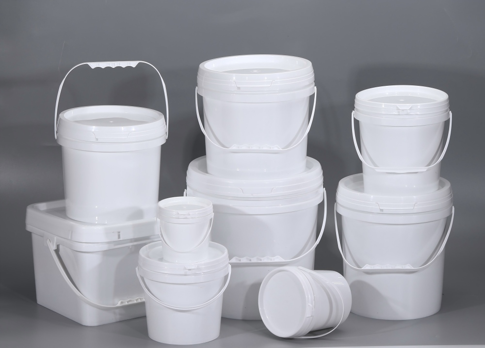 Plastic Buckets & Pails